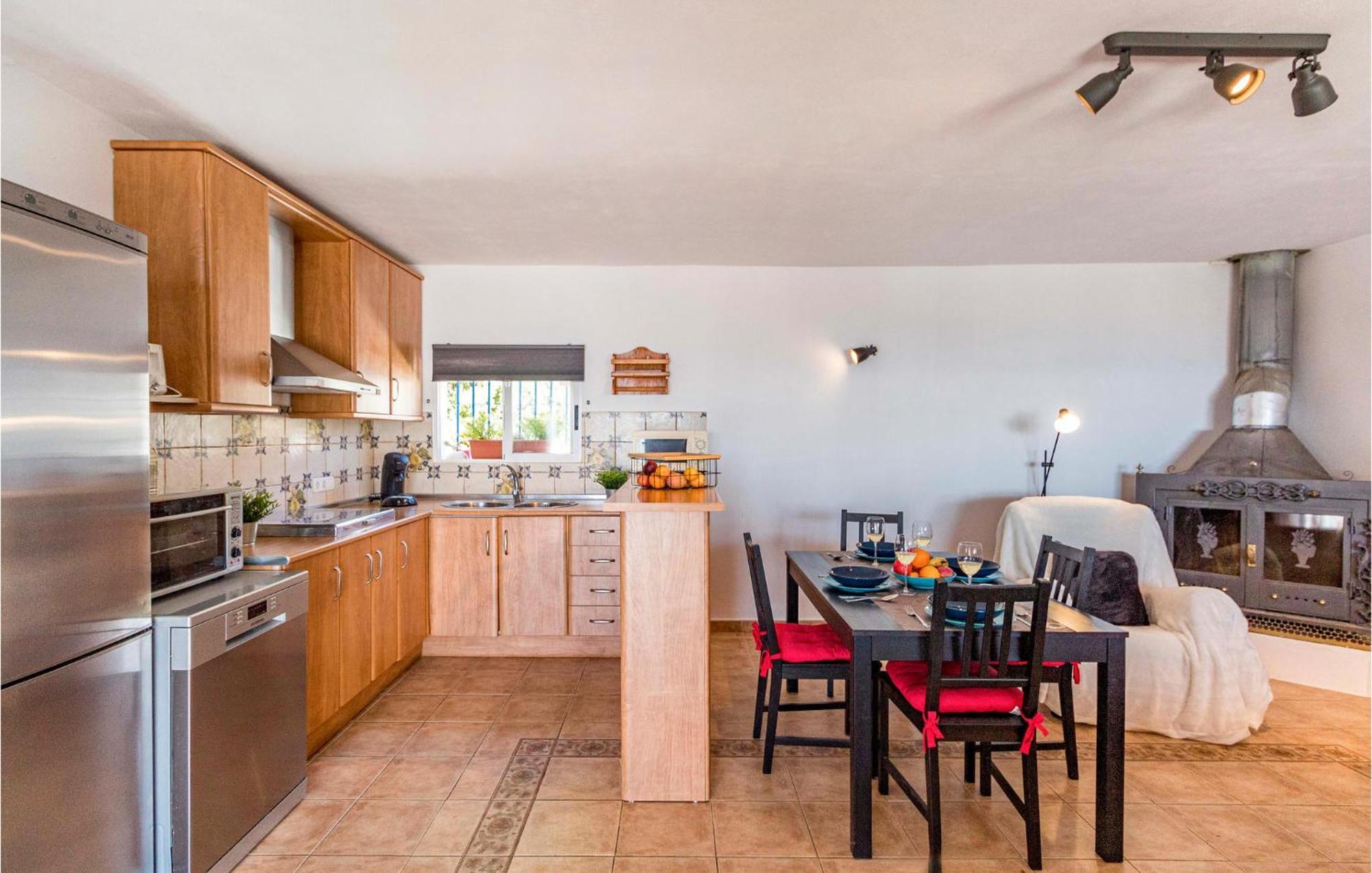 Pet Friendly Home In Velilla-Taramay With Kitchen Exteriör bild
